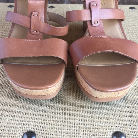 Franco Sarto Leather T-Strap Wedges - Picture 5 of 8
